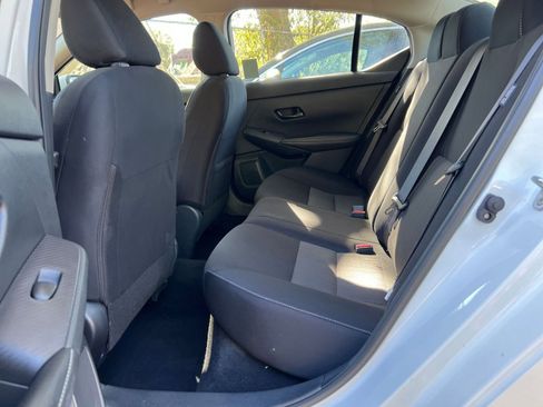 Used 2025 Nissan Sentra SV image 22