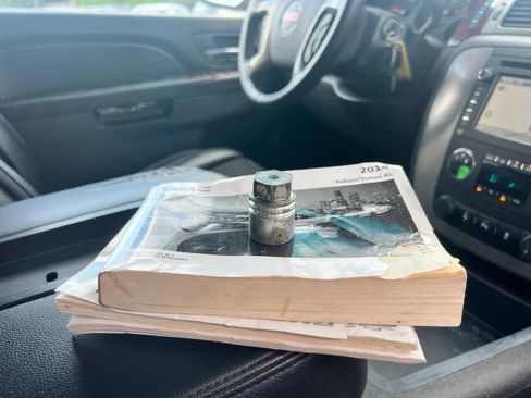 Used 2014 GMC Yukon SLT image 23