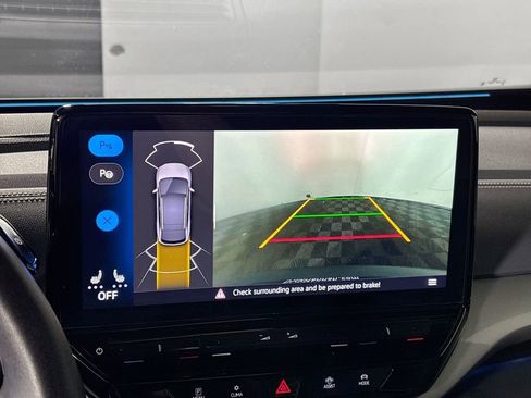 Certified 2023 Volkswagen ID.4 Pro S Plus AWD/4WD image 17