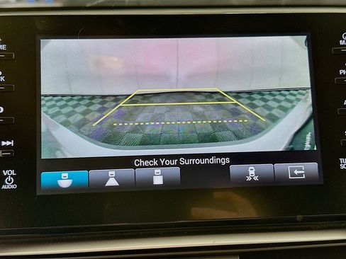 Used 2019 Honda Accord Touring image 23