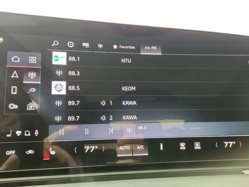 Used 2025 Audi A6 e-tron Premium Plus w/ Premium Plus image 46