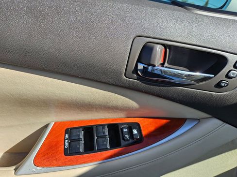 Used 2010 Lexus ES 350 FWD image 17