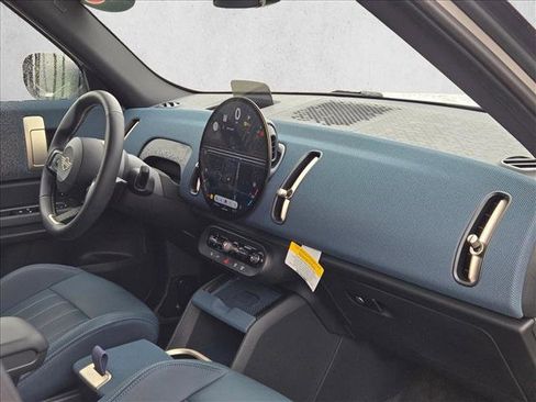 Certified 2025 MINI Cooper Countryman S image 22