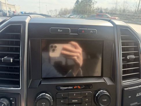 Used 2020 Ford F150 XLT w/ Equipment Group 302A Luxury image 18