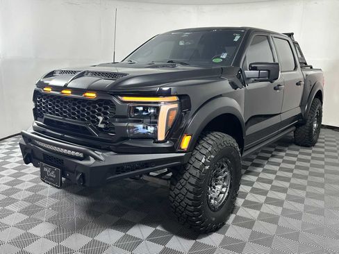 Used 2025 Ford F150 Raptor AWD/4WD image 5