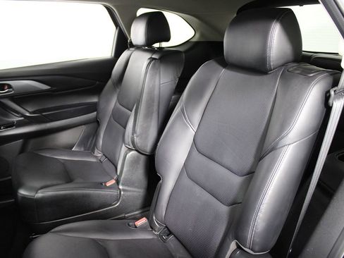 Used 2023 MAZDA CX-9 Touring image 31