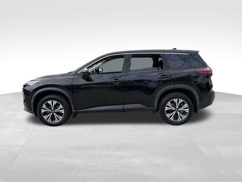 Used 2021 Nissan Rogue SV FWD image 3