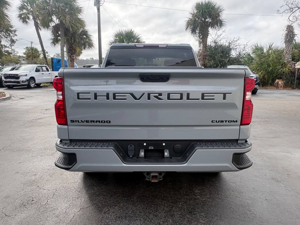 Used 2024 Chevrolet Silverado 1500 Custom w/ Turbomax Blackout Package RWD image 4