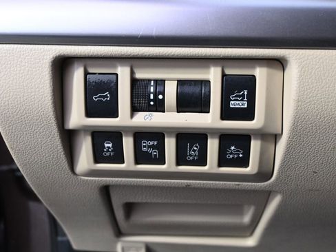 Used 2019 Subaru Outback 2.5i Premium image 24