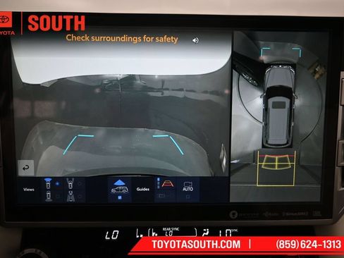 Used 2024 Toyota Sequoia Capstone AWD/4WD image 18