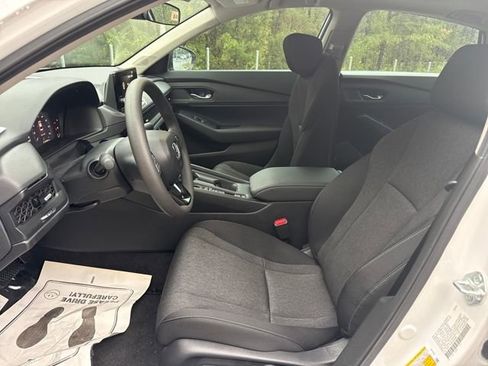 New 2025 Honda Accord SE image 11