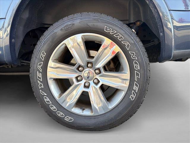 Used 2015 Ford F150 Platinum w/ Equipment Group 701A Luxury AWD/4WD image 9