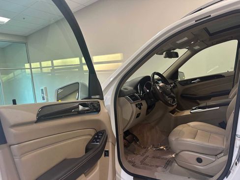 Used 2015 Mercedes-Benz ML 350 4MATIC image 24