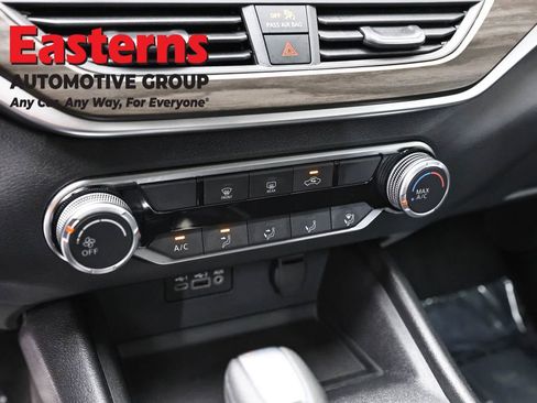 Used 2025 Nissan Altima 2.5 SV image 20