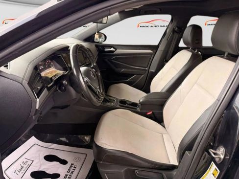 Used 2019 Volkswagen Jetta R-Line image 13