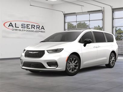 New 2025 Chrysler Pacifica Select