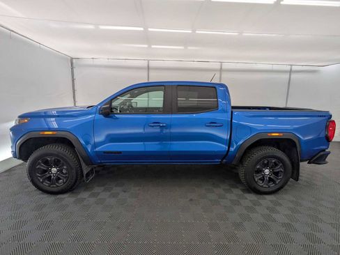 Used 2024 GMC Canyon Elevation w/ Convenience Package AWD/4WD image 3