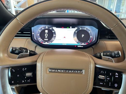 Used 2023 Land Rover Range Rover Autobiography AWD/4WD image 15