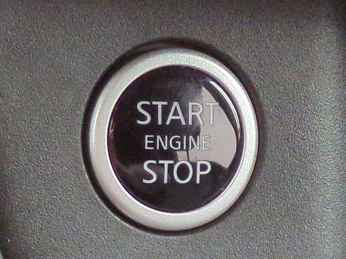 Used 2022 Nissan Rogue Platinum w/ Head-Up Display Package image 30