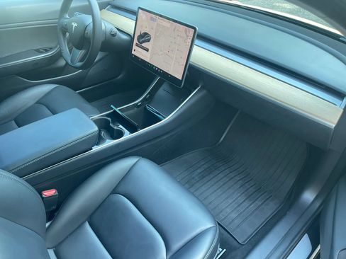 Used 2018 Tesla Model 3 Long Range AWD/4WD image 14