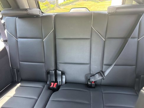 Used 2023 Cadillac Escalade Premium Luxury w/ LPO, Floor Liner Package AWD/4WD image 16