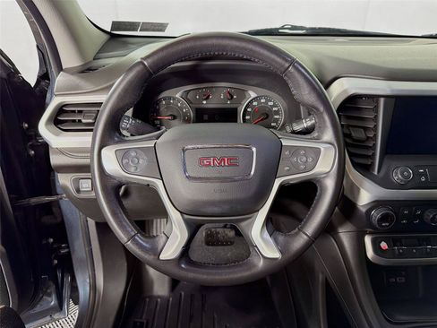 Used 2020 GMC Acadia SLT AWD/4WD image 3