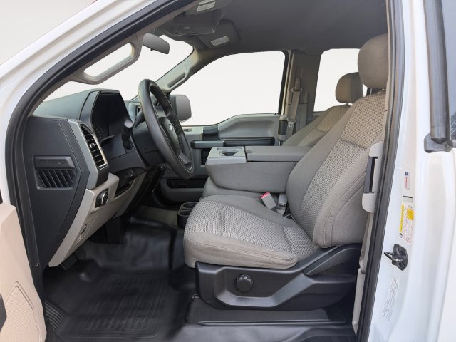 Used 2015 Ford F150 XLT AWD/4WD image 11