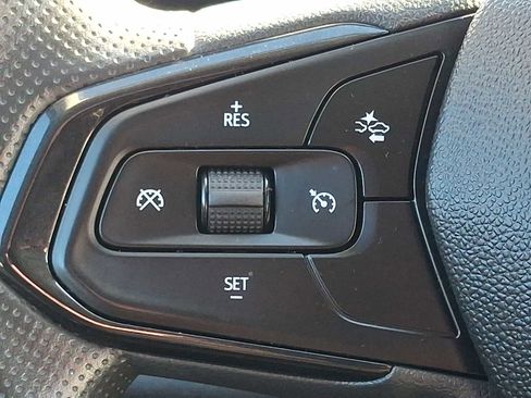 Used 2024 Chevrolet Trax LS image 20