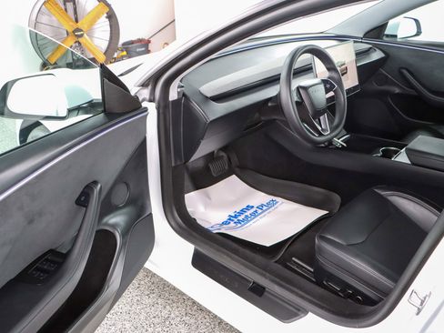 Used 2025 Tesla Model 3 Long Range image 3