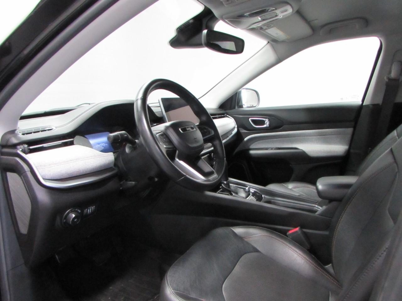 Used 2022 Jeep Compass Latitude AWD/4WD image 13