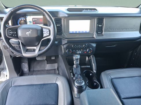 Used 2022 Ford Bronco Outer Banks AWD/4WD image 17