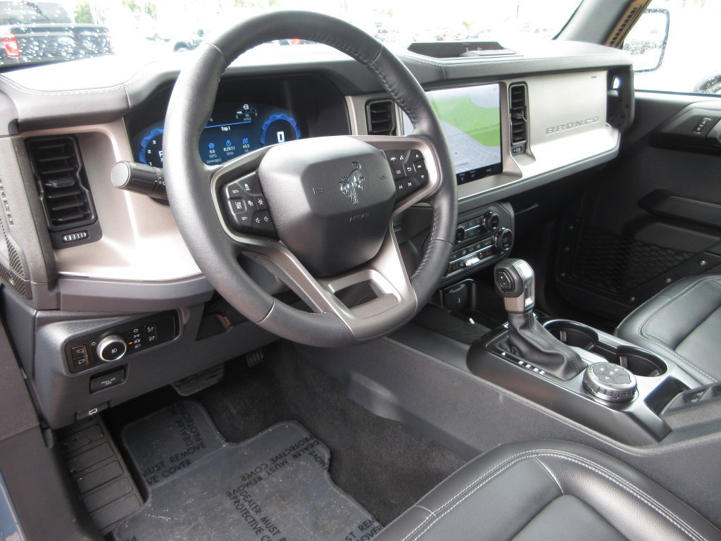 Certified 2025 Ford Bronco Outer Banks AWD/4WD image 13