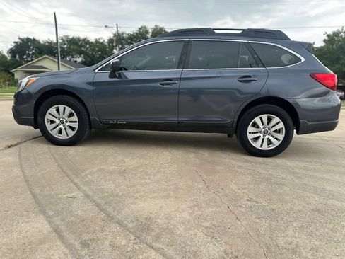 Used 2017 Subaru Outback 2.5i Premium AWD/4WD image 8