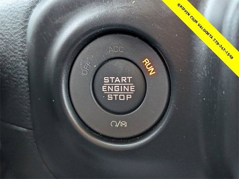 Used 2023 Jeep Gladiator Mojave w/ Cold Weather Group image 26