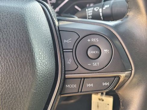 Used 2024 Toyota Camry SE image 14