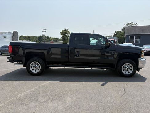 Used 2018 Chevrolet Silverado 3500 W/T w/ WT Convenience Package AWD/4WD image 6
