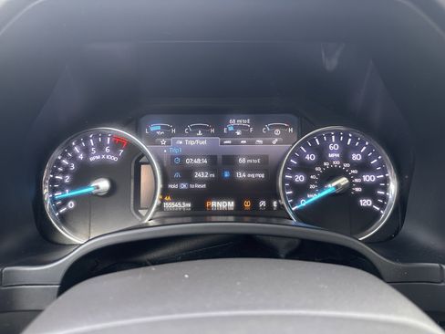 Used 2021 Ford Expedition Limited image 12