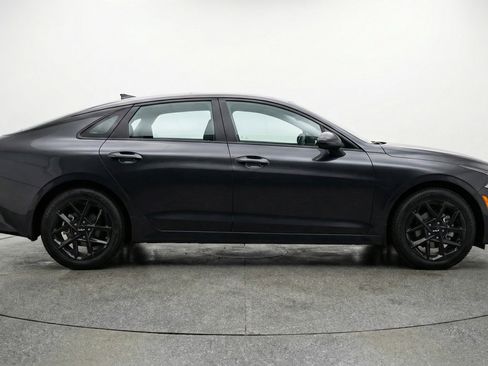 Used 2025 Kia K5 LXS FWD image 11