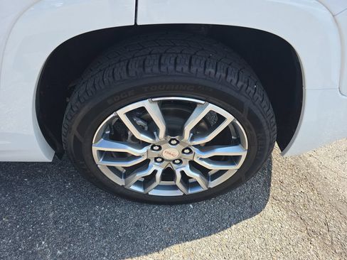 Used 2023 GMC Terrain Denali AWD/4WD image 12