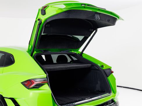 Used 2023 Lamborghini Urus S image 52