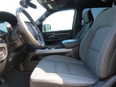 Used 2021 RAM 1500 Big Horn RWD image 11