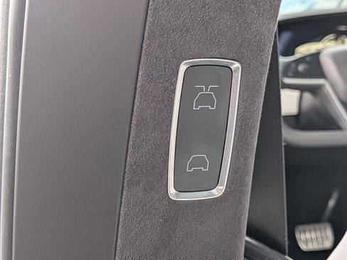 Used 2022 Tesla Model X Plaid AWD/4WD image 23