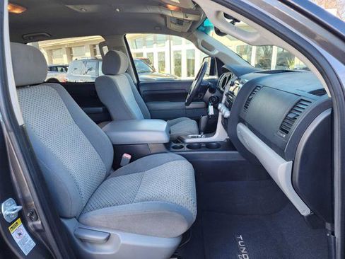 Used 2012 Toyota Tundra 4x4 CrewMax image 18