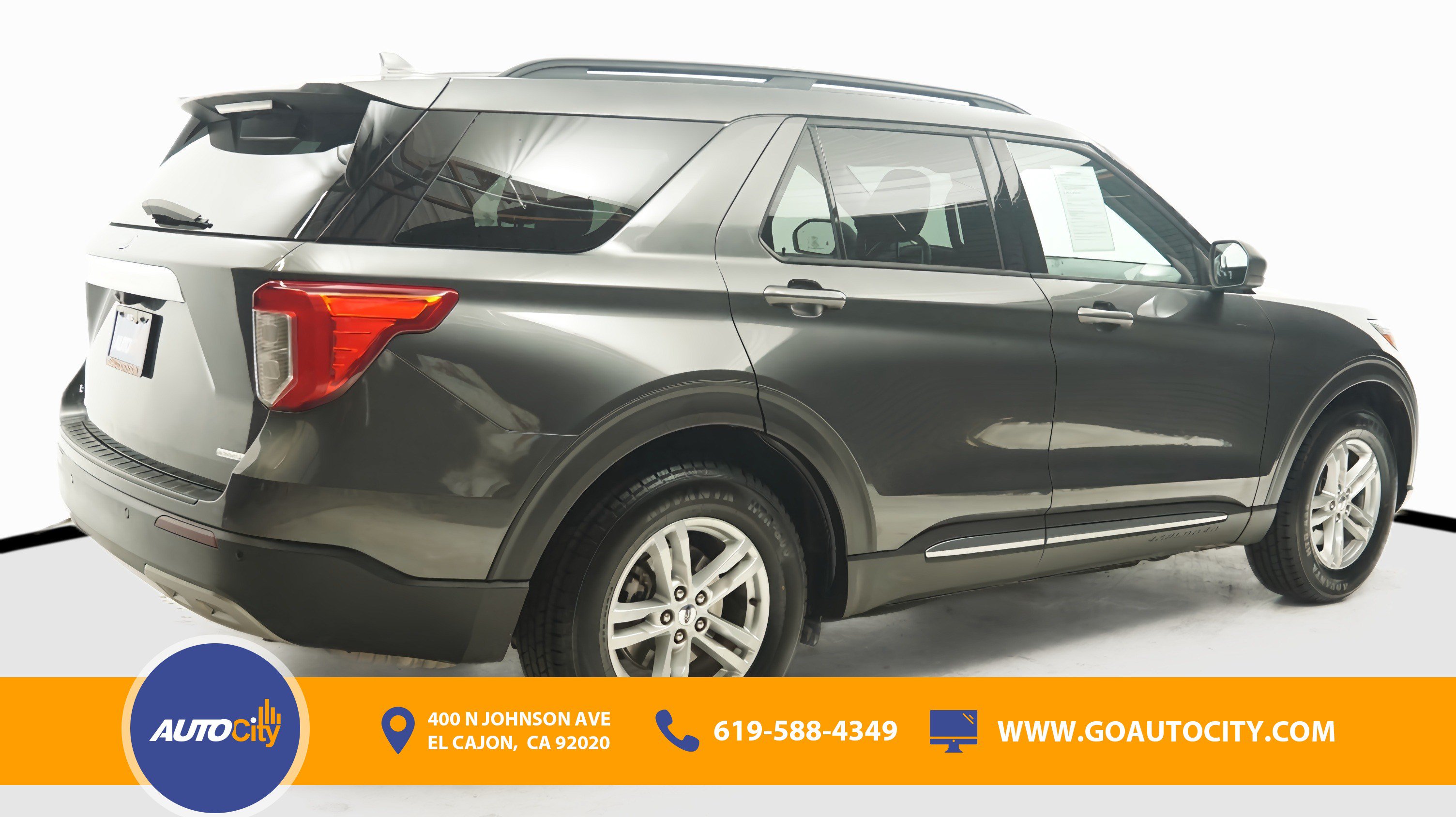 Used 2020 Ford Explorer XLT w/ Equipment Group 202A RWD image 6