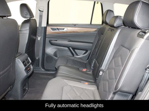 Used 2024 Volkswagen Atlas SE image 10