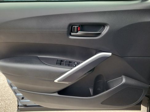 Used 2023 Toyota Corolla Cross AWD Hybrid image 20