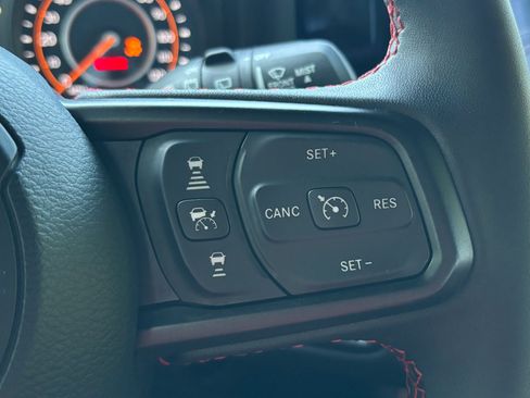 Used 2024 Jeep Wrangler Unlimited Rubicon w/ Technology Group AWD/4WD image 53