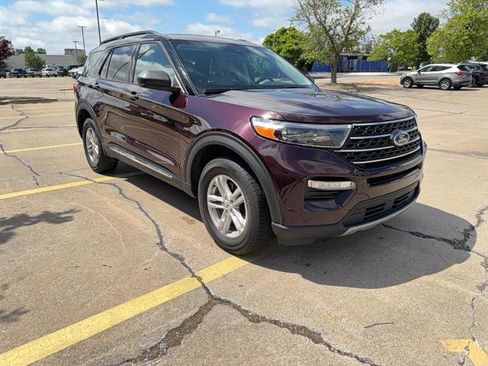Certified 2023 Ford Explorer XLT w/ Equipment Group 202A AWD/4WD image 5