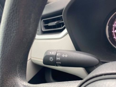 Used 2025 Toyota RAV4 XLE w/ Convenience Package image 10