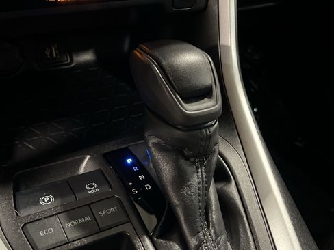 Used 2023 Toyota RAV4 LE FWD image 22
